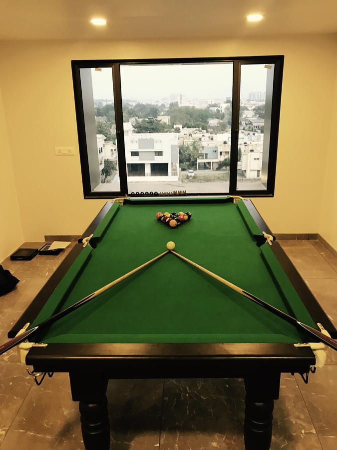 Hotel Comfort Bharuch Buitenkant foto