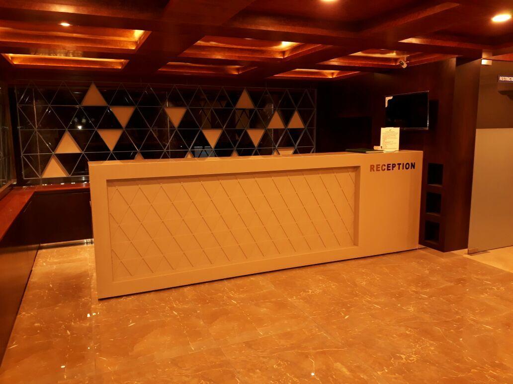 Hotel Comfort Bharuch Buitenkant foto