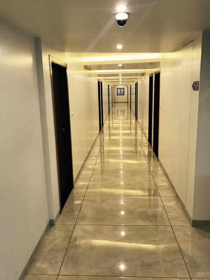 Hotel Comfort Bharuch Buitenkant foto